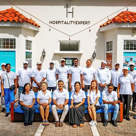 Hospitality Expert Little Waters Villa Негрил Экстерьер фото