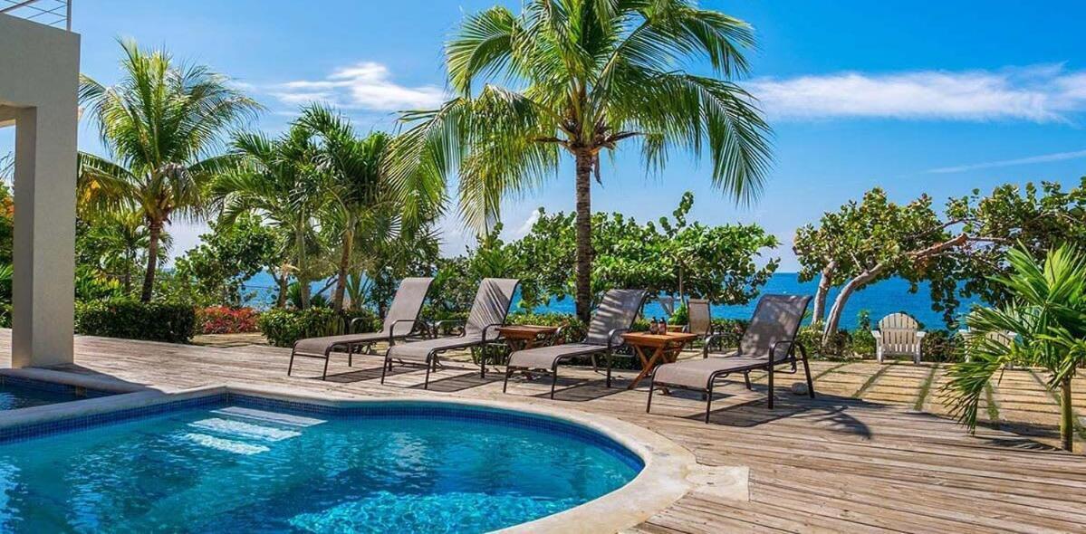 Hospitality Expert Little Waters Villa Негрил Экстерьер фото